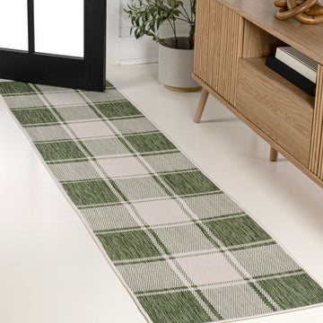 Sabine Traditional Farmhouse Bold Gingham Area Rug